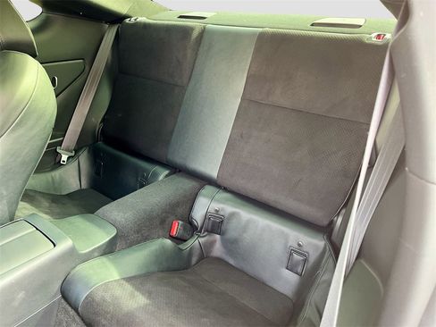 Used 2025 Toyota GR86 Premium w/ ALL Weather Mat Package (TMS) image 23