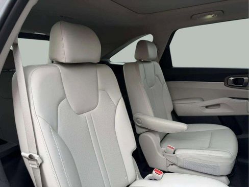 Used 2023 Kia Sorento X-Line EX image 25