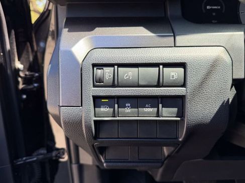 Used 2025 Toyota 4Runner TRD Off-Road image 8