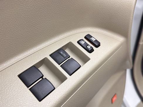 Used 2011 Toyota Highlander Limited image 13