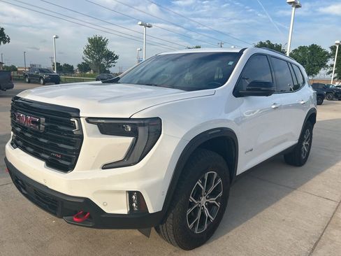 Used 2025 GMC Acadia AT4 w/ Super Cruise Package image 1