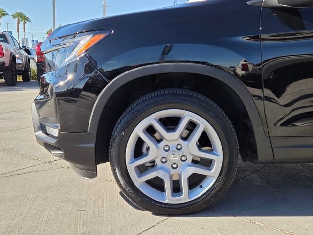 Used 2025 Honda Passport EX-L image 9