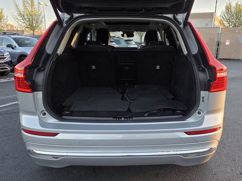 Used 2022 Volvo XC60 B6 Inscription w/ Climate Package image 5