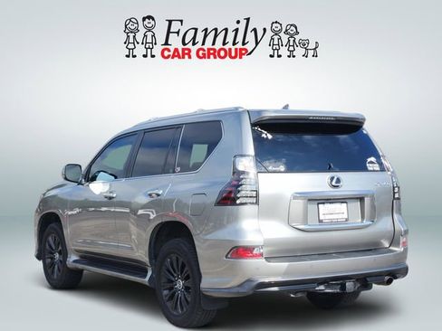 Used 2023 Lexus GX 460 Luxury w/ Sport Design Package AWD/4WD image 3