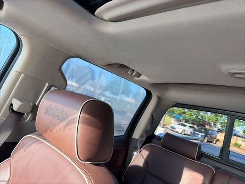 Used 2015 Chevrolet Silverado 1500 High Country w/ High Country Premium Package image 20