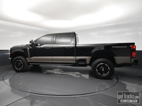Used 2026 Ford F250 King Ranch w/ Tremor Off-Road Package AWD/4WD image 3