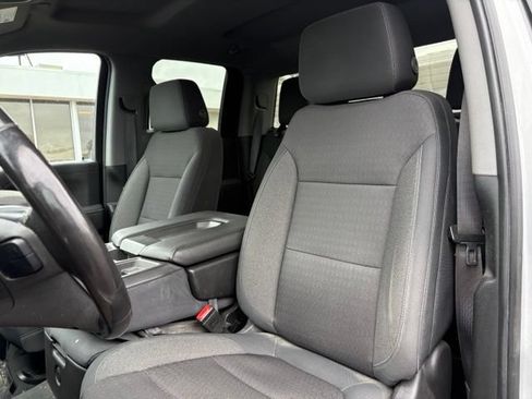 Used 2019 GMC Sierra 1500 SLE w/ SLE Value Package AWD/4WD image 3