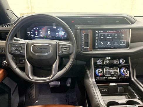 Used 2023 GMC Yukon Denali Ultimate image 39