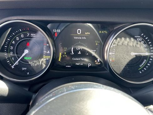 Used 2022 Jeep Wrangler Unlimited Sahara image 27