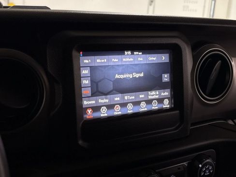 Used 2020 Jeep Gladiator Sport w/ Quick Order Package 24S AWD/4WD image 14