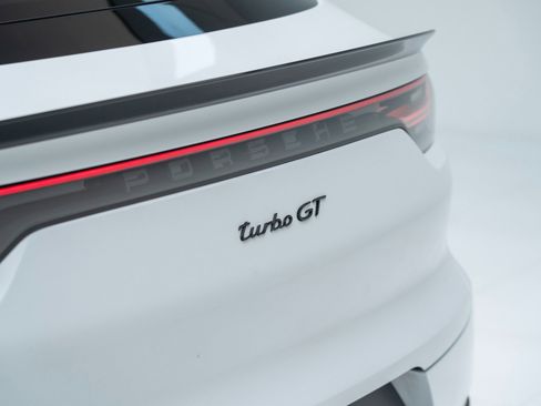 Certified 2023 Porsche Cayenne Turbo GT AWD/4WD image 13