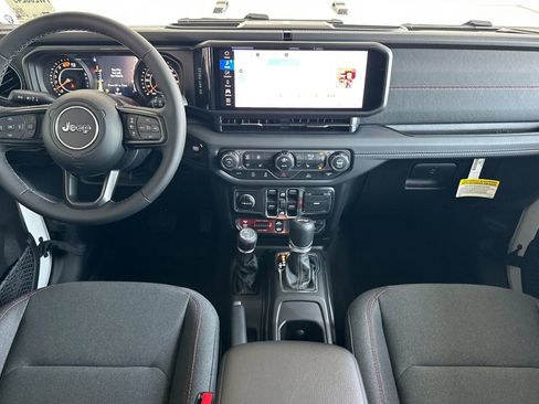 New 2026 Jeep Wrangler Unlimited Rubicon AWD/4WD image 14