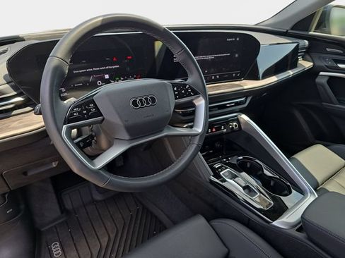 Used 2025 Audi Q5 Premium Plus w/ Premium Plus AWD/4WD image 19