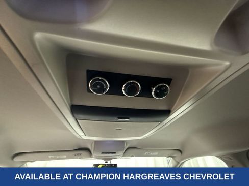 Used 2014 Chrysler Town & Country Touring-L w/ Driver Convenience Group image 30