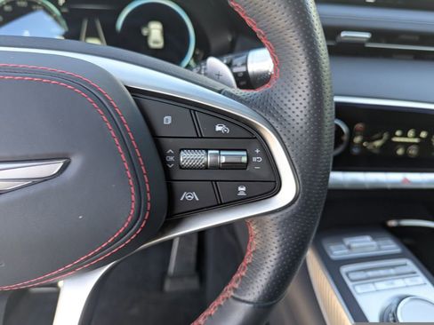 Used 2023 Genesis GV70 2.5T w/ Sport Prestige Package image 28