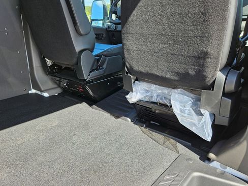 New 2025 Ford Transit 150 Low Roof AWD w/ Load Area Protection Package image 30