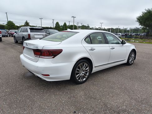 Used 2016 Lexus LS 460 w/ Comfort Package RWD image 6