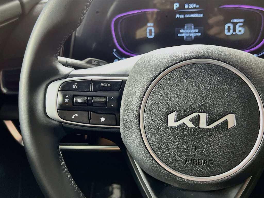 Used 2025 Kia Sportage X-Line AWD/4WD image 16