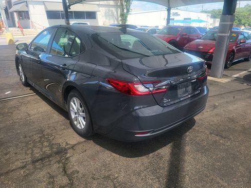 Used 2025 Toyota Camry LE FWD image 9