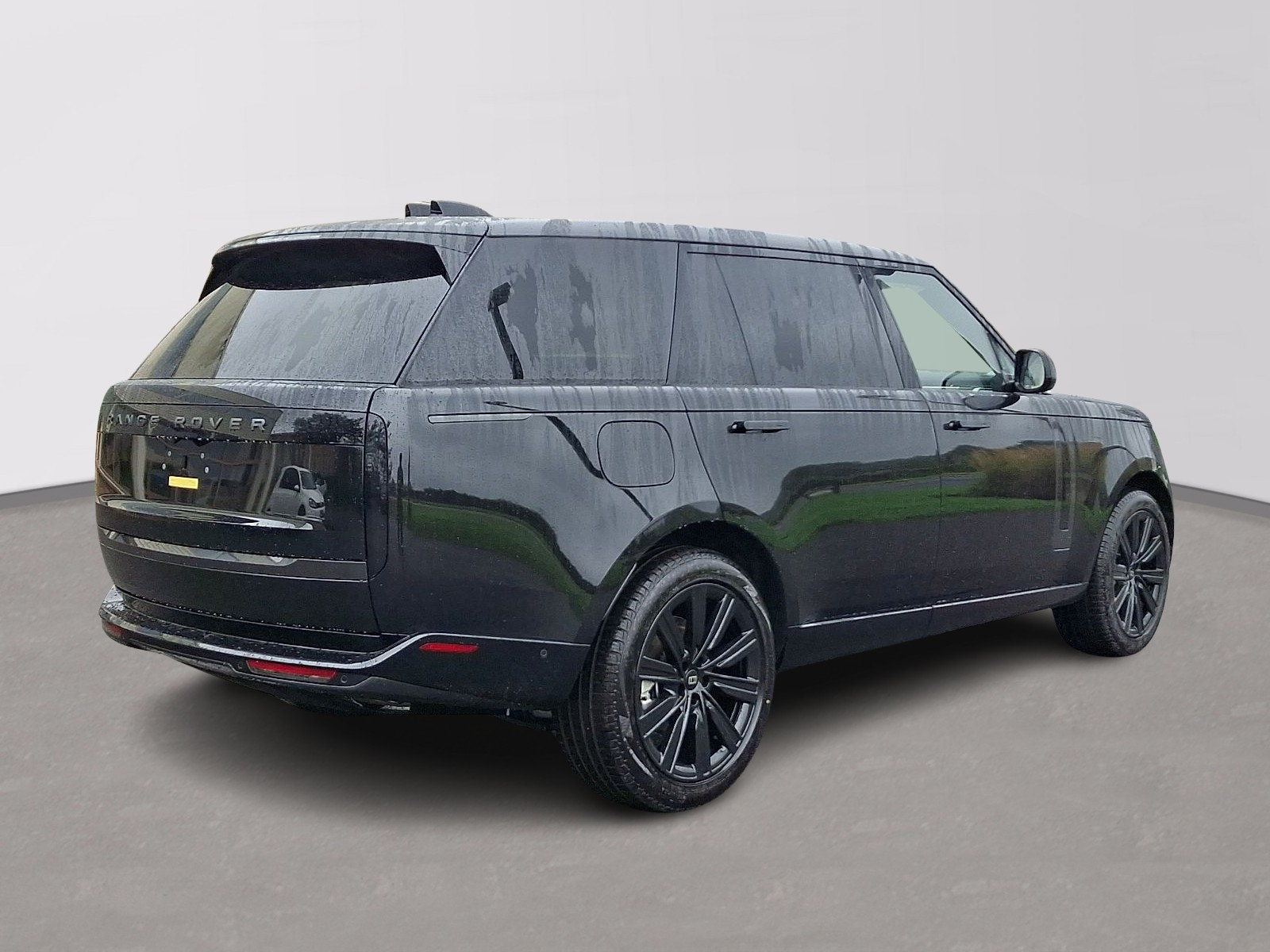 New 2027 Land Rover Range Rover Long Wheelbase SE AWD/4WD image 3
