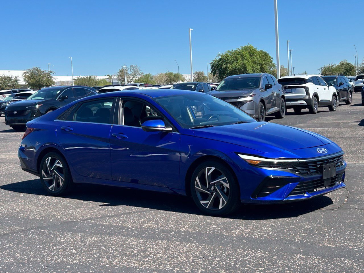 Used 2024 Hyundai Elantra Limited FWD image 8