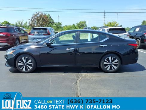 Used 2021 Nissan Altima 2.5 SV FWD image 4