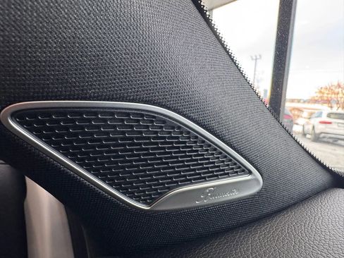 Used 2021 Mercedes-Benz GLB 35 AMG 4MATIC image 24