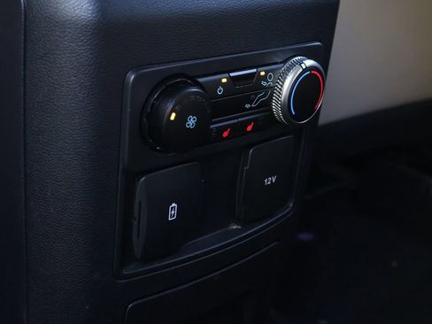 Used 2024 Ford Explorer Limited image 45