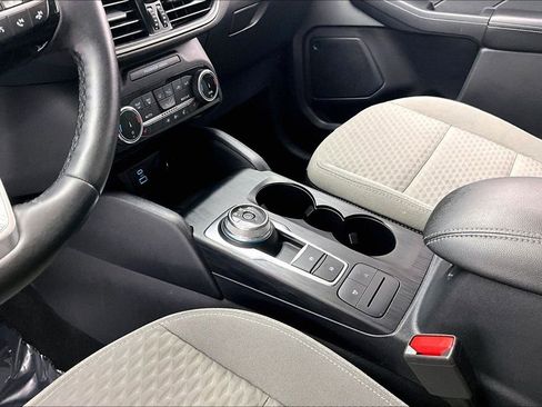 Certified 2022 Ford Escape SE w/ Convenience Package image 15