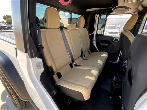 Used 2020 Jeep Gladiator Sport w/ Quick Order Package 24S image 34