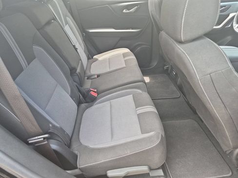 Used 2025 Chevrolet Blazer LT FWD image 29
