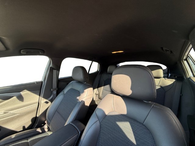 Used 2025 Buick Envista Preferred FWD image 25