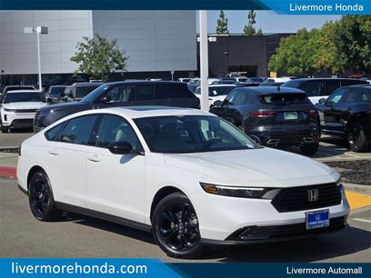 New 2025 Honda Accord SE