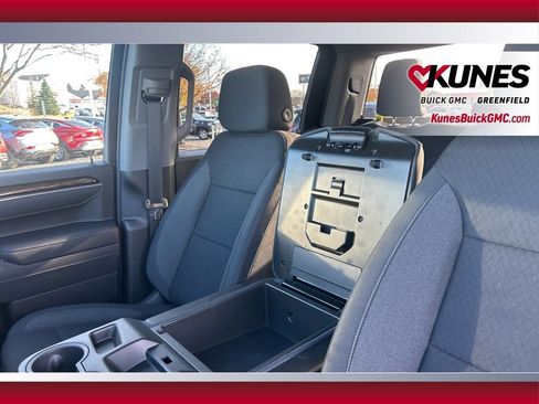 New 2026 GMC Sierra 1500 SLE image 31