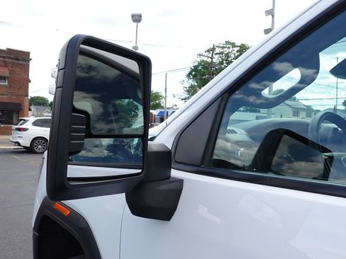 Used 2024 GMC Sierra 2500 Pro AWD/4WD image 14
