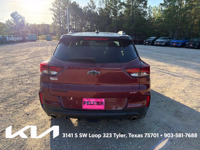 Used 2023 Chevrolet TrailBlazer RS w/ Sun and Liftgate Package FWD image 9