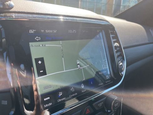 Used 2022 Jeep Grand Cherokee Laredo X image 5