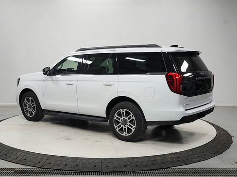 Used 2025 Ford Expedition Active AWD/4WD image 5
