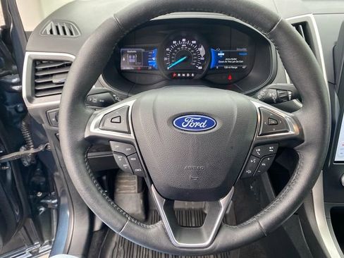 Used 2022 Ford Edge SEL w/ Convenience Package image 10