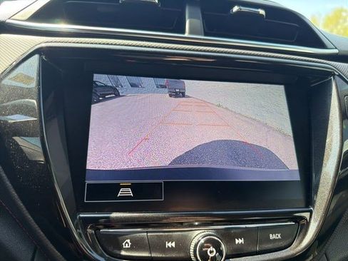 Used 2021 Chevrolet TrailBlazer RS w/ Technology Package FWD image 29