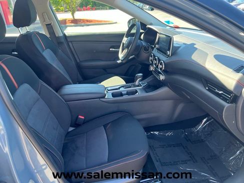 Certified 2025 Nissan Sentra SR w/ Midnight Edition FWD image 22