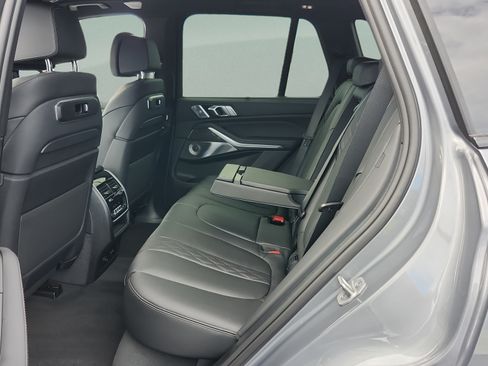 Used 2026 BMW X5 M60i AWD/4WD image 36