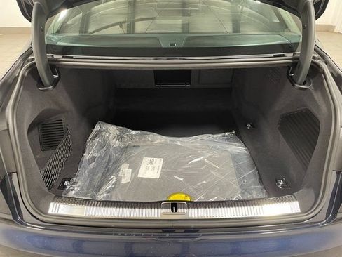 Used 2023 Audi A8 L 3.0T AWD/4WD image 28