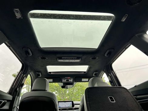 Used 2024 Kia Telluride SX Prestige X-Pro AWD/4WD image 16
