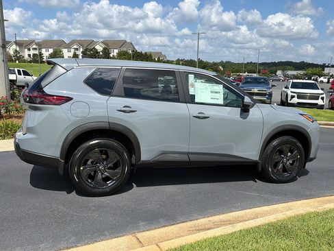 New 2026 Nissan Rogue SV w/ Cold Weather Package FWD image 7