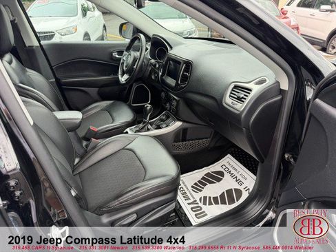 Used 2019 Jeep Compass Latitude w/ Popular Equipment Group AWD/4WD image 18