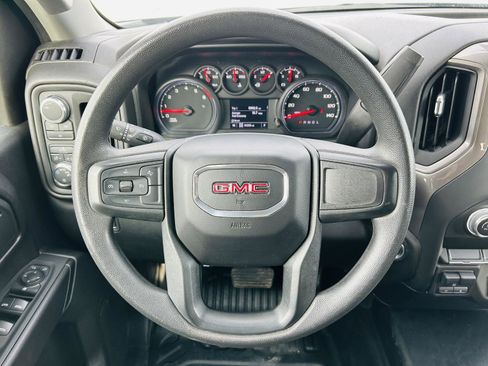 Used 2024 GMC Sierra 2500 Pro w/ Convenience Package image 11