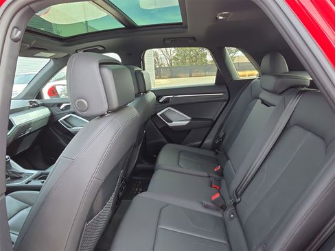 Used 2023 Audi Q3 2.0T Premium w/ 19" Wheel Package image 13