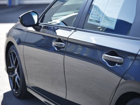 Used 2024 Honda Civic Sport image 5