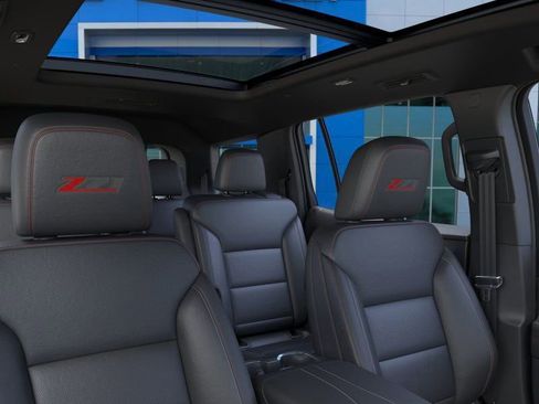 New 2026 Chevrolet Traverse Z71 image 24